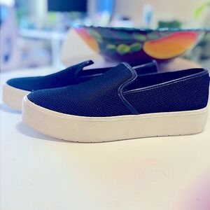 Vince Black slip on sneaker, women’s size 8